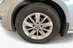 harmaa Volkswagen Golf 2015 kuva 11.