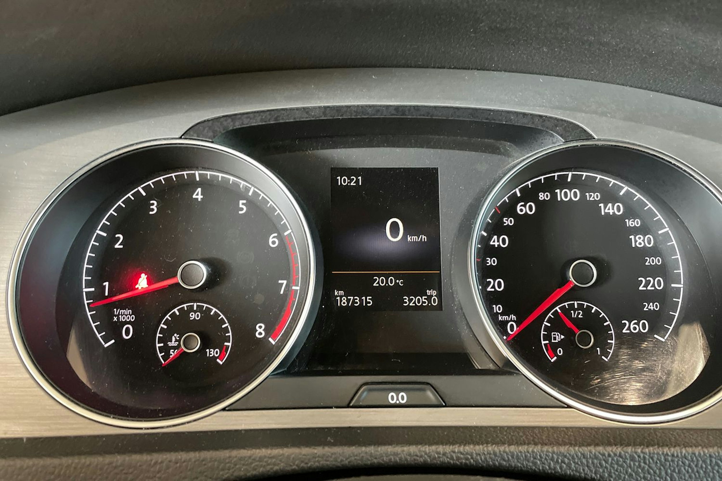 harmaa Volkswagen Golf 2015 kuva 18.