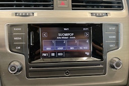 harmaa Volkswagen Golf 2015 kuva 21.