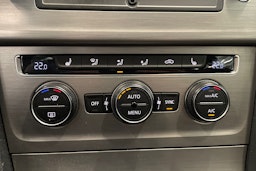 harmaa Volkswagen Golf 2015 kuva 23.