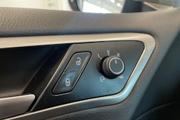 harmaa Volkswagen Golf 2015 kuva 28.