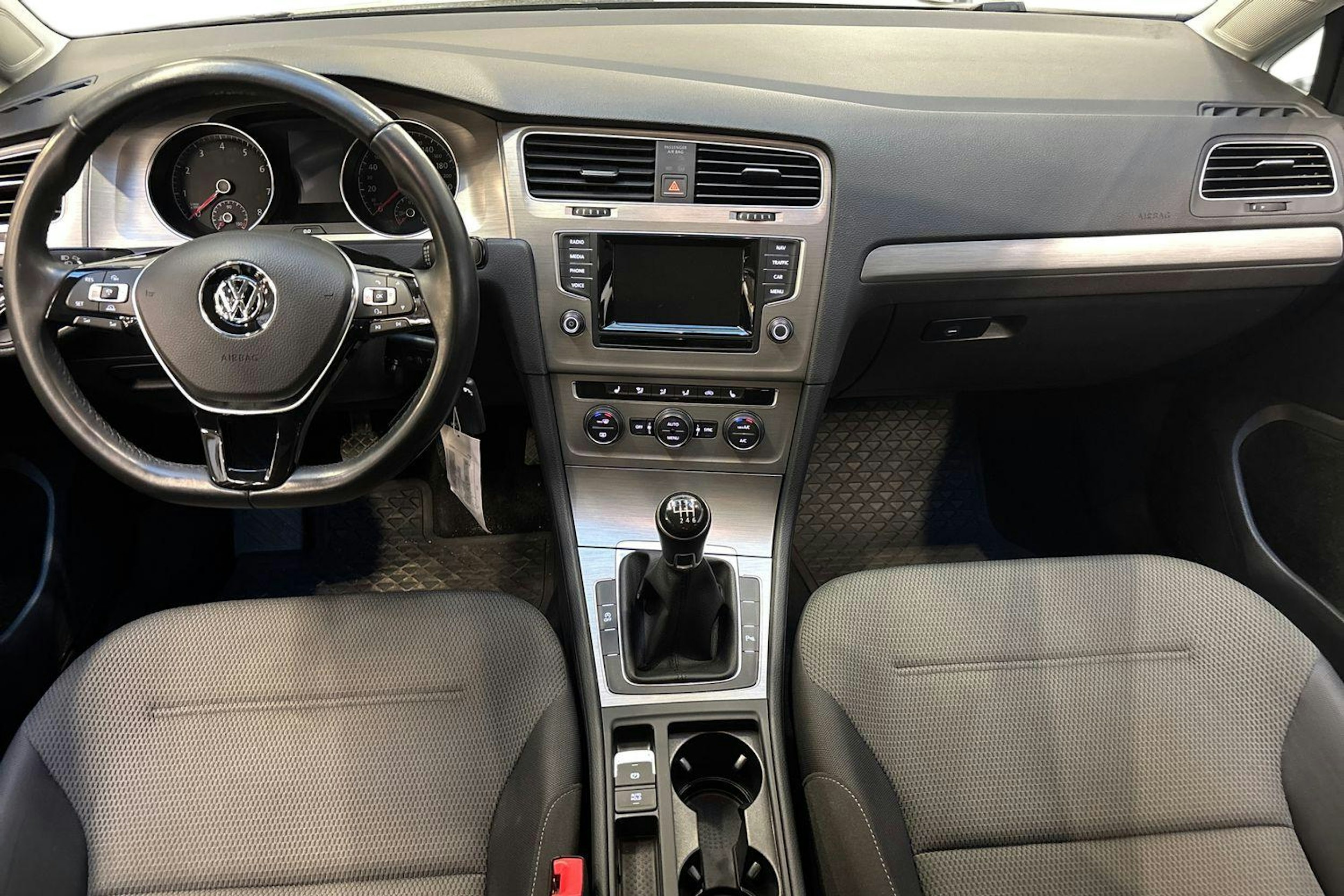 met. sininen Volkswagen Golf 2015 kuva 9.