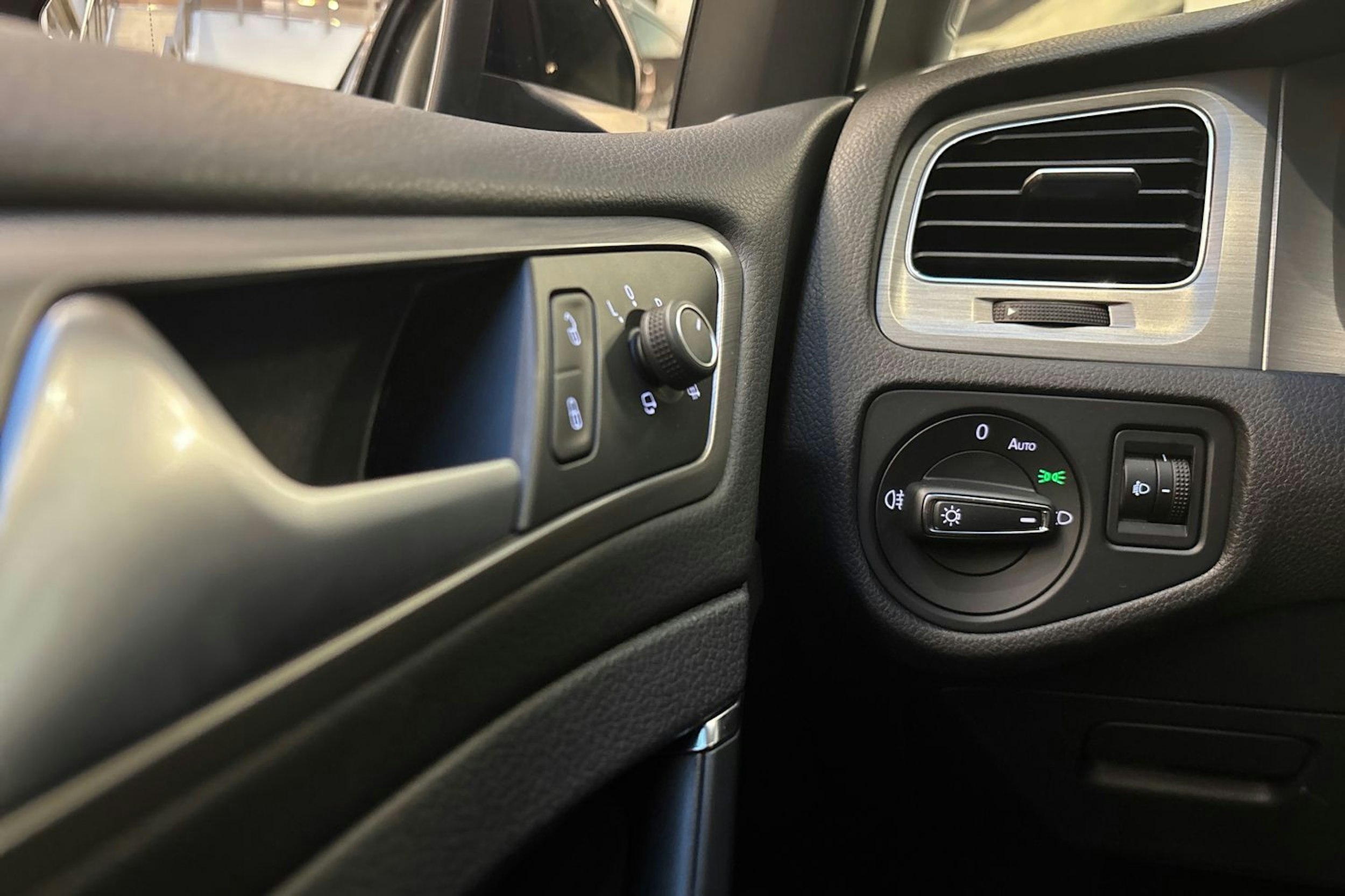 met. sininen Volkswagen Golf 2015 kuva 16.