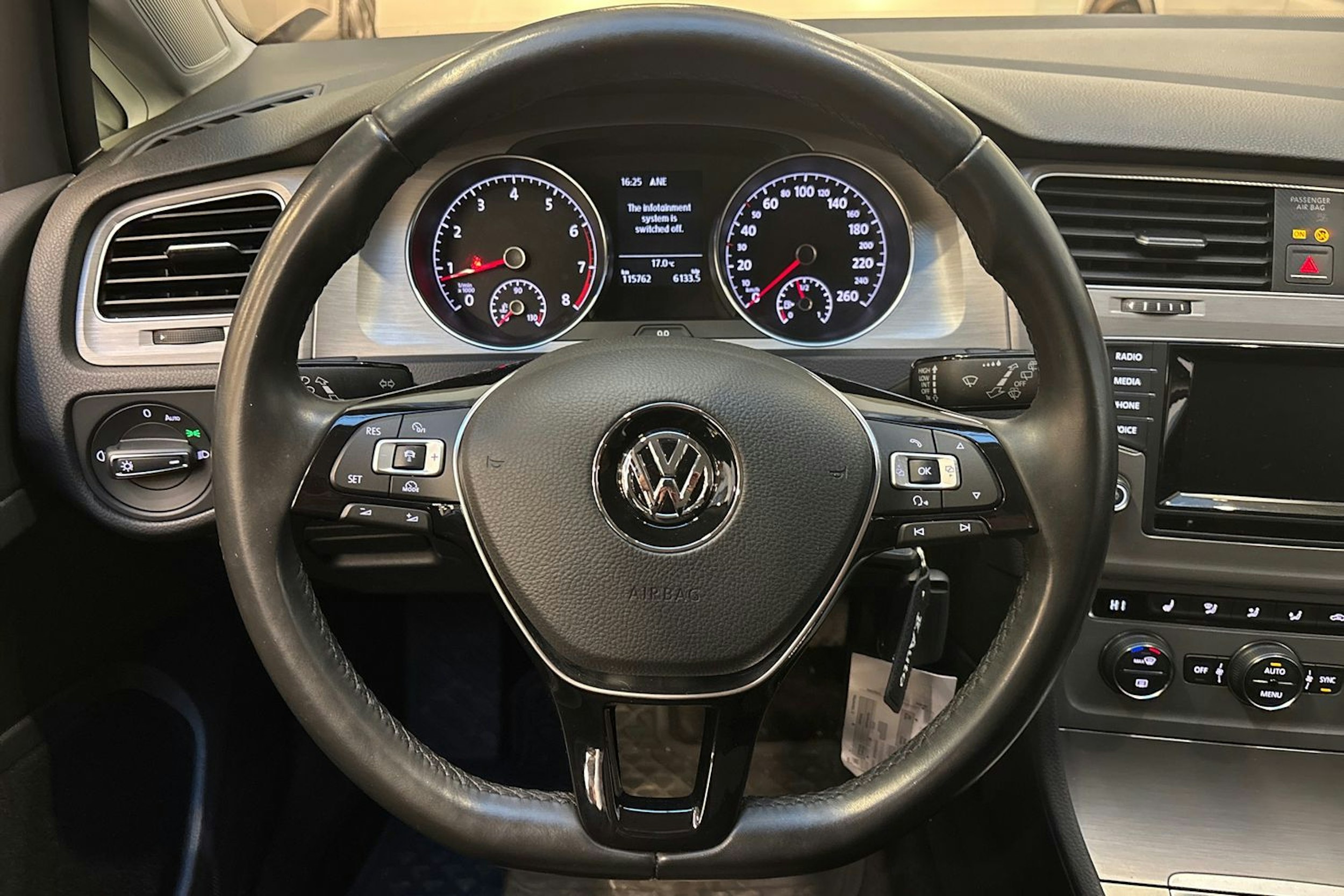 met. sininen Volkswagen Golf 2015 kuva 17.