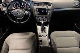 harmaa Volkswagen Golf 2015 kuva 9.