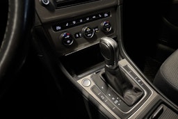 harmaa Volkswagen Golf 2015 kuva 21.