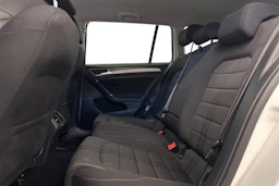 Valkoinen Volkswagen GOLF 2015 kuva 8.