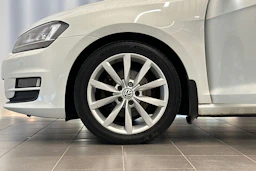 Valkoinen Volkswagen GOLF 2015 kuva 24.