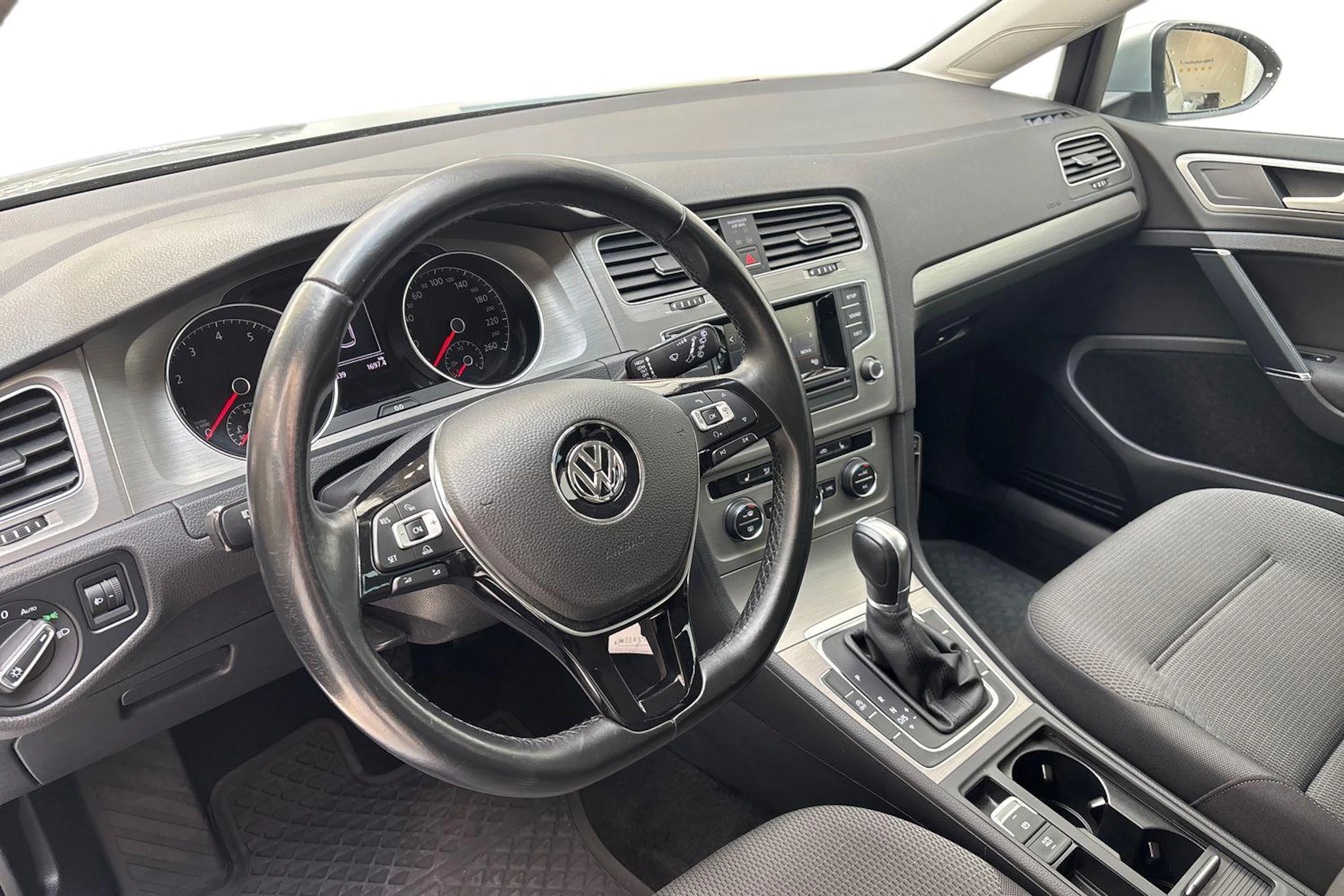 met. hopea Volkswagen Golf 2015 kuva 6.
