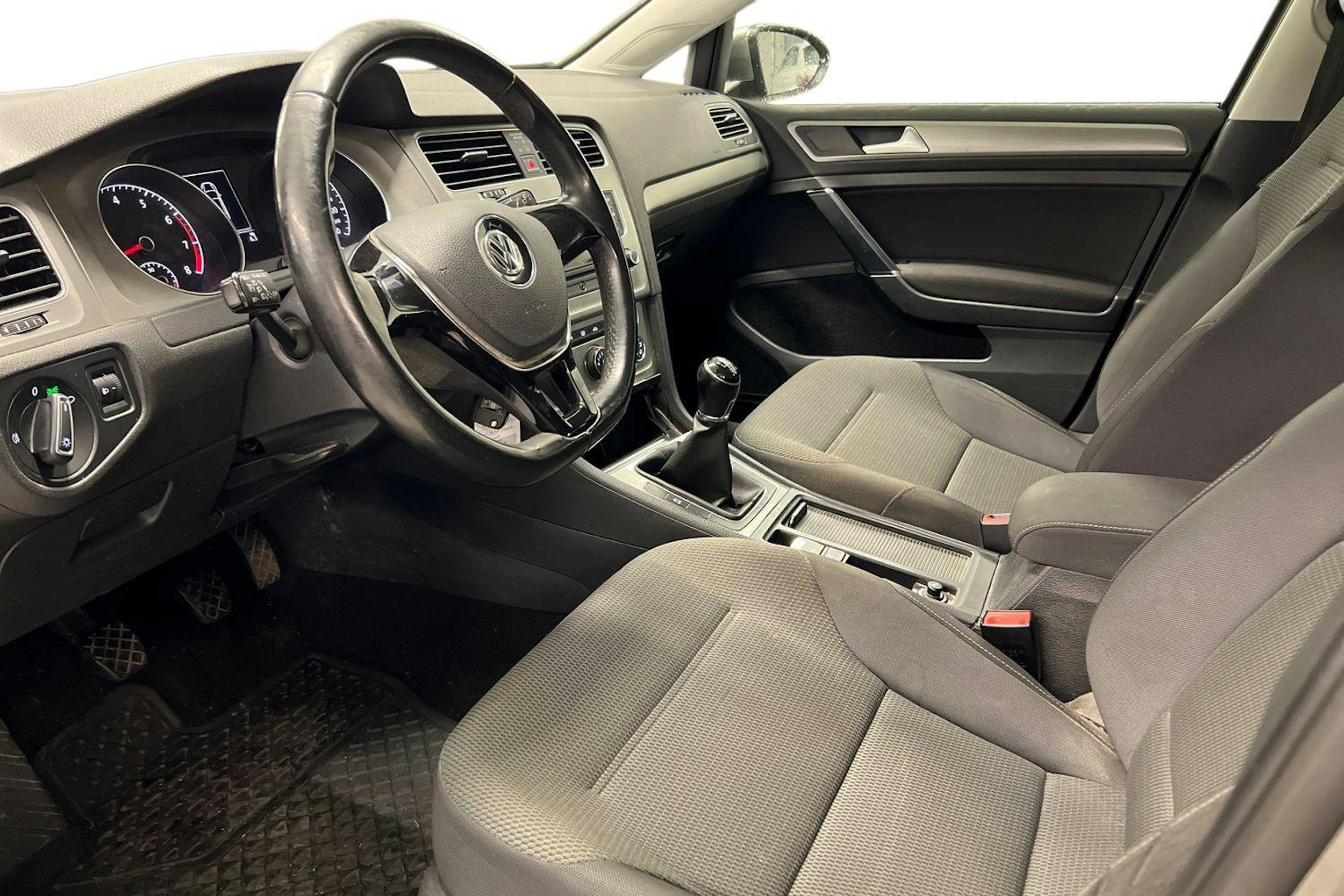 Harmaa Volkswagen GOLF 2015 kuva 3.