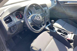 musta Volkswagen Golf 2015 kuva 8.