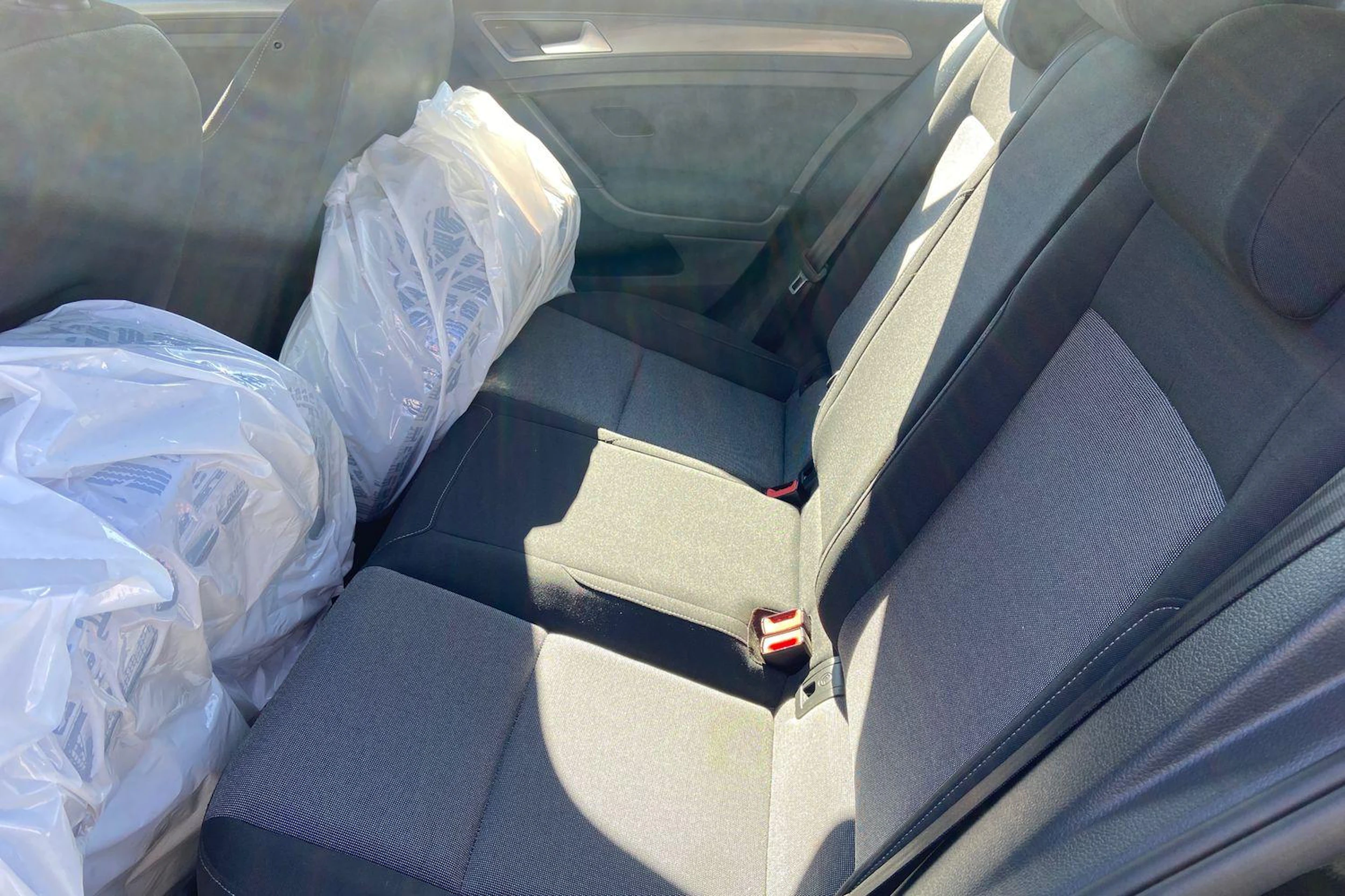 musta Volkswagen Golf 2015 kuva 11.