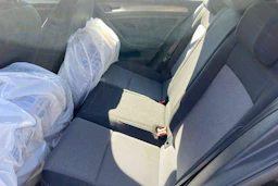 musta Volkswagen Golf 2015 kuva 11.