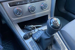 musta Volkswagen Golf 2015 kuva 16.