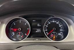 valkoinen Volkswagen Golf 2015 kuva 15.