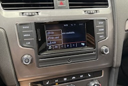 valkoinen Volkswagen Golf 2015 kuva 20.