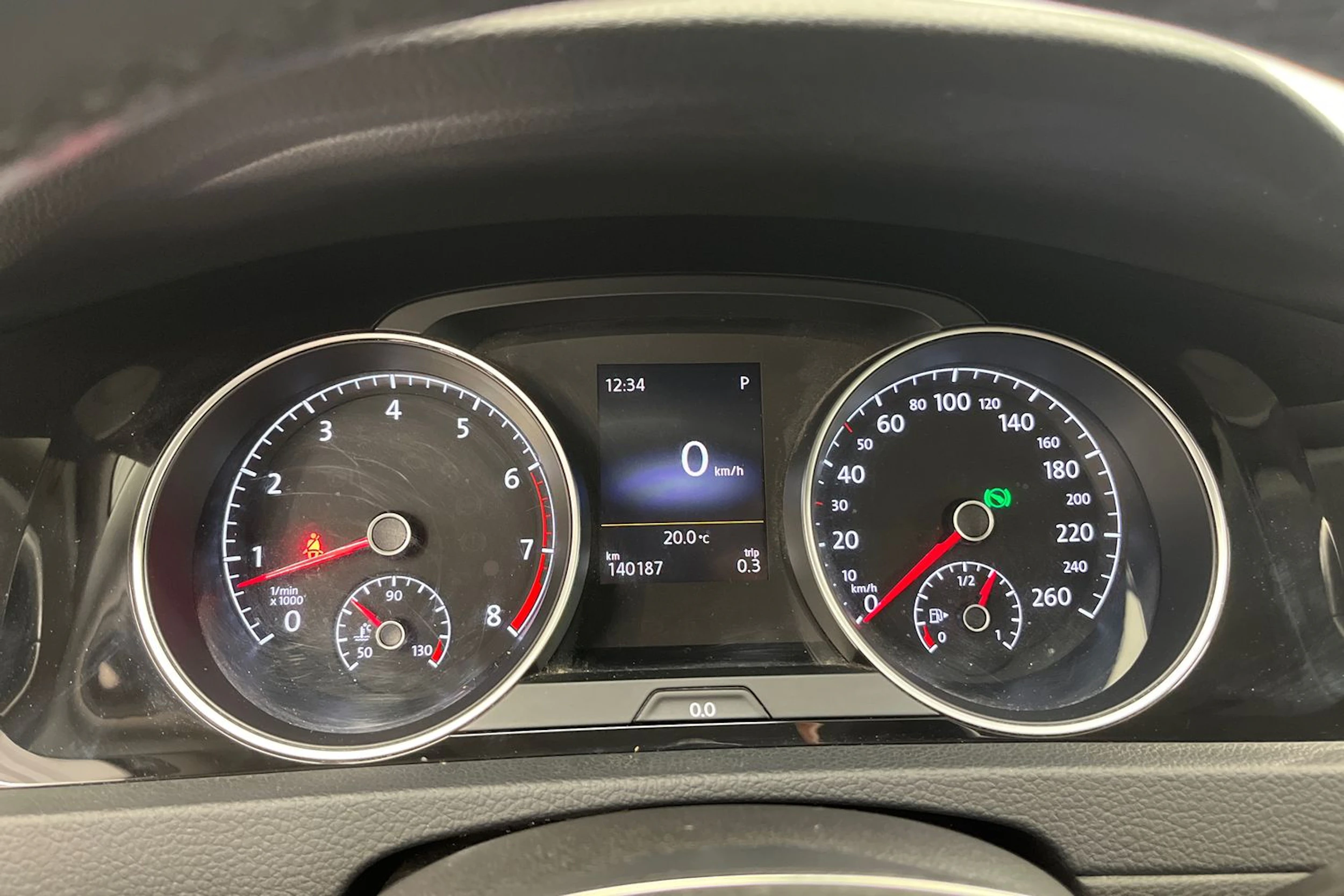Valkoinen Volkswagen GOLF 2015 kuva 13.