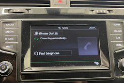 Valkoinen Volkswagen GOLF 2015 kuva 17.