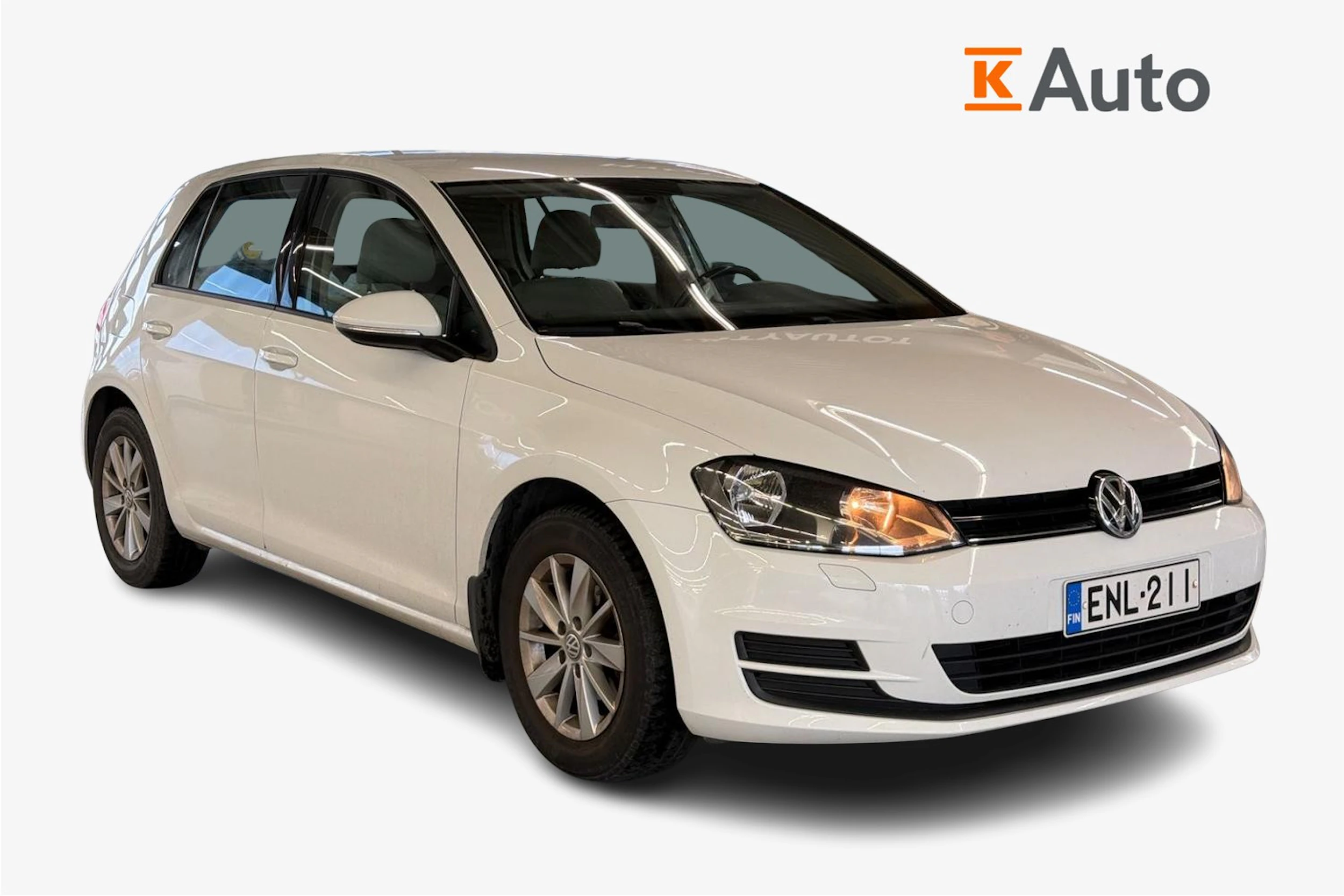 valkoinen Volkswagen Golf 2015 kuva 1.