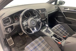 valkoinen Volkswagen Golf 2015 kuva 7.