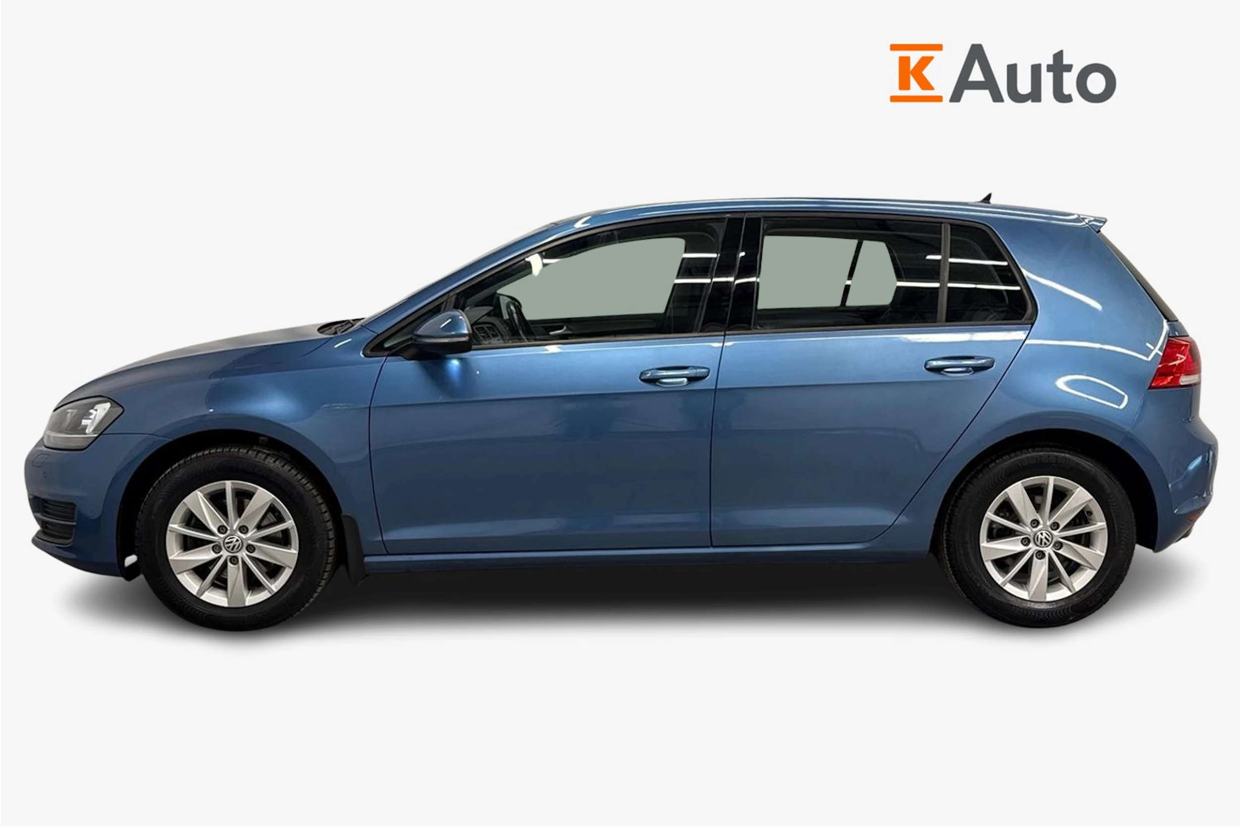 sininen Volkswagen Golf 2015 kuva 5.