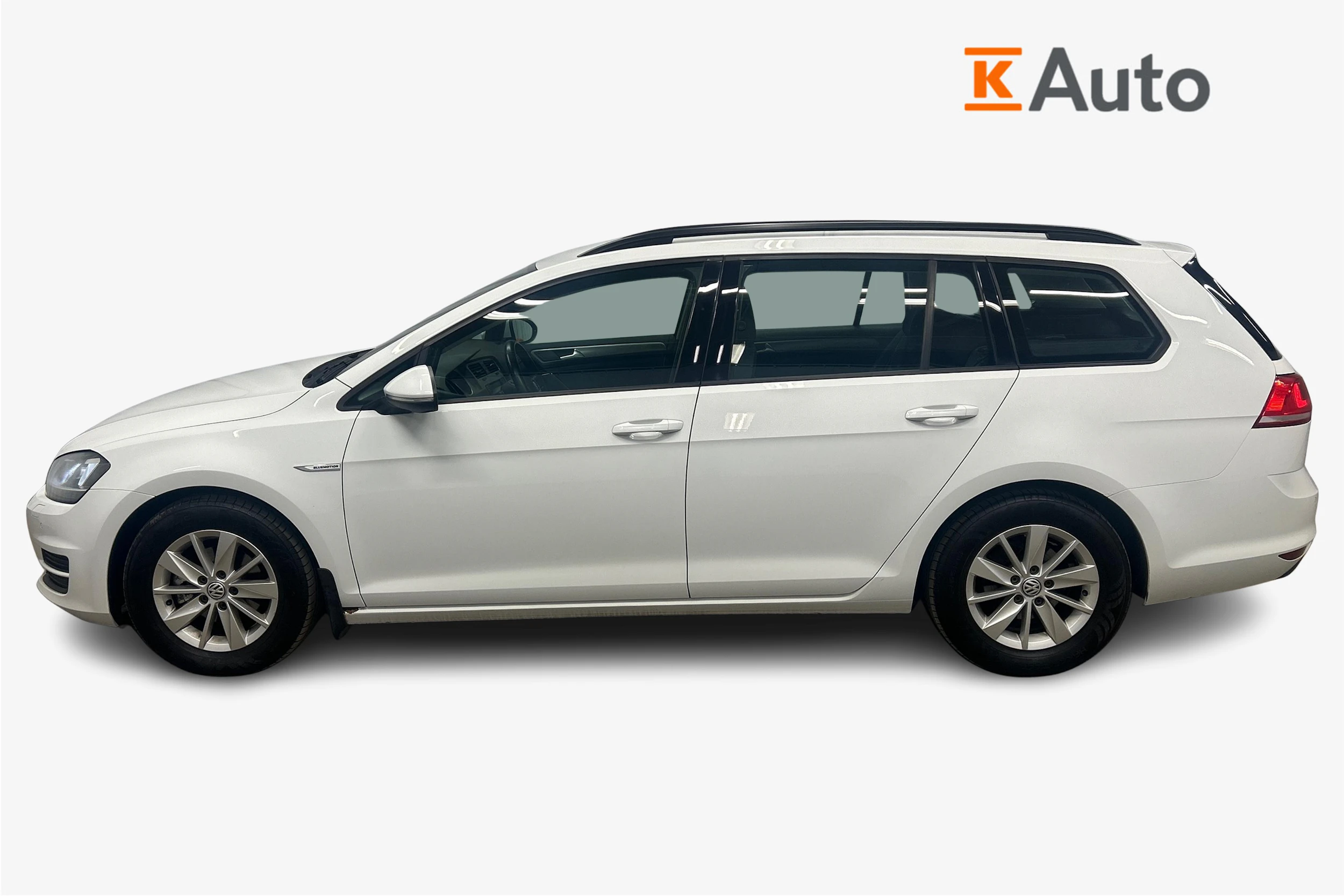 Valkoinen Volkswagen GOLF 2015 kuva 5.