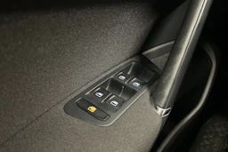 Valkoinen Volkswagen GOLF 2015 kuva 15.