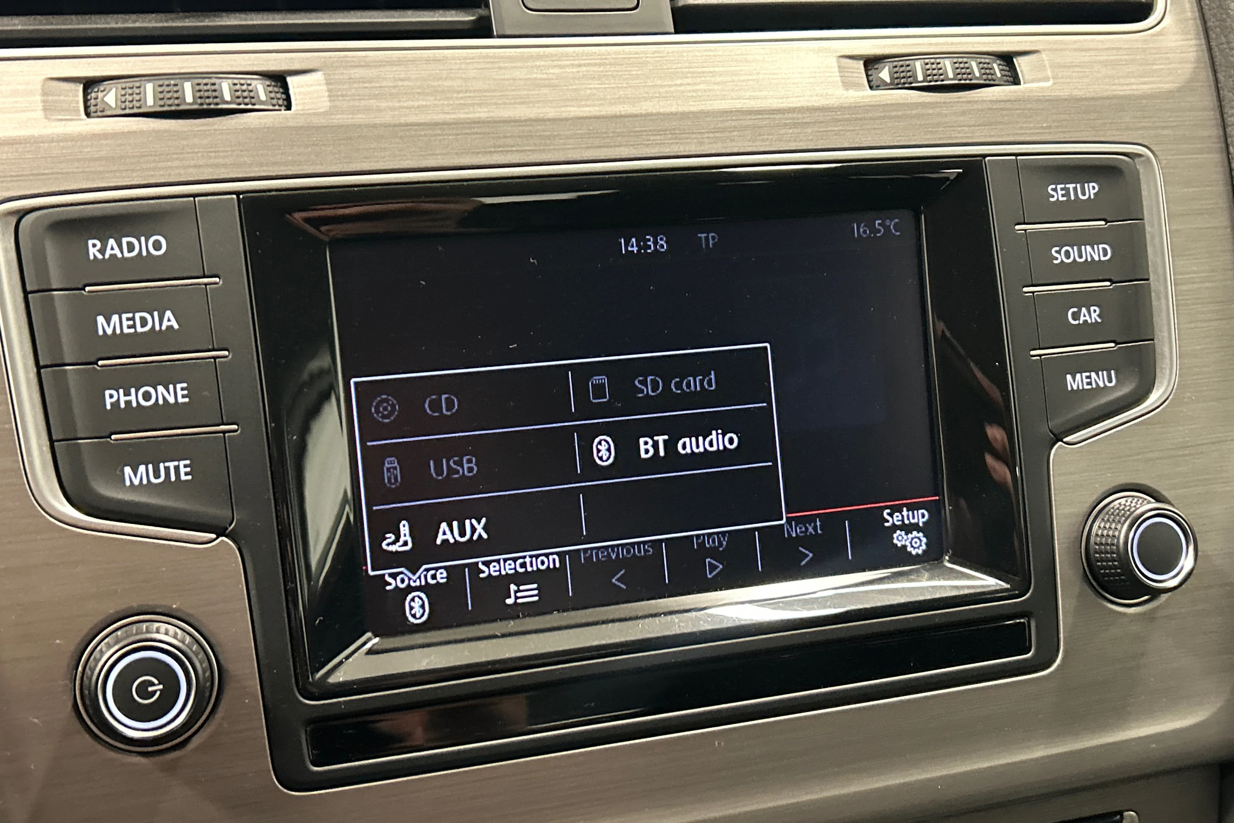 Valkoinen Volkswagen GOLF 2015 kuva 19.
