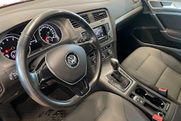 punainen Volkswagen Golf 2015 kuva 6.