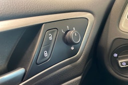 punainen Volkswagen Golf 2015 kuva 16.