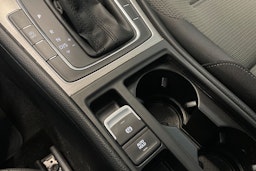 punainen Volkswagen Golf 2015 kuva 17.