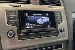 punainen Volkswagen Golf 2015 kuva 19.