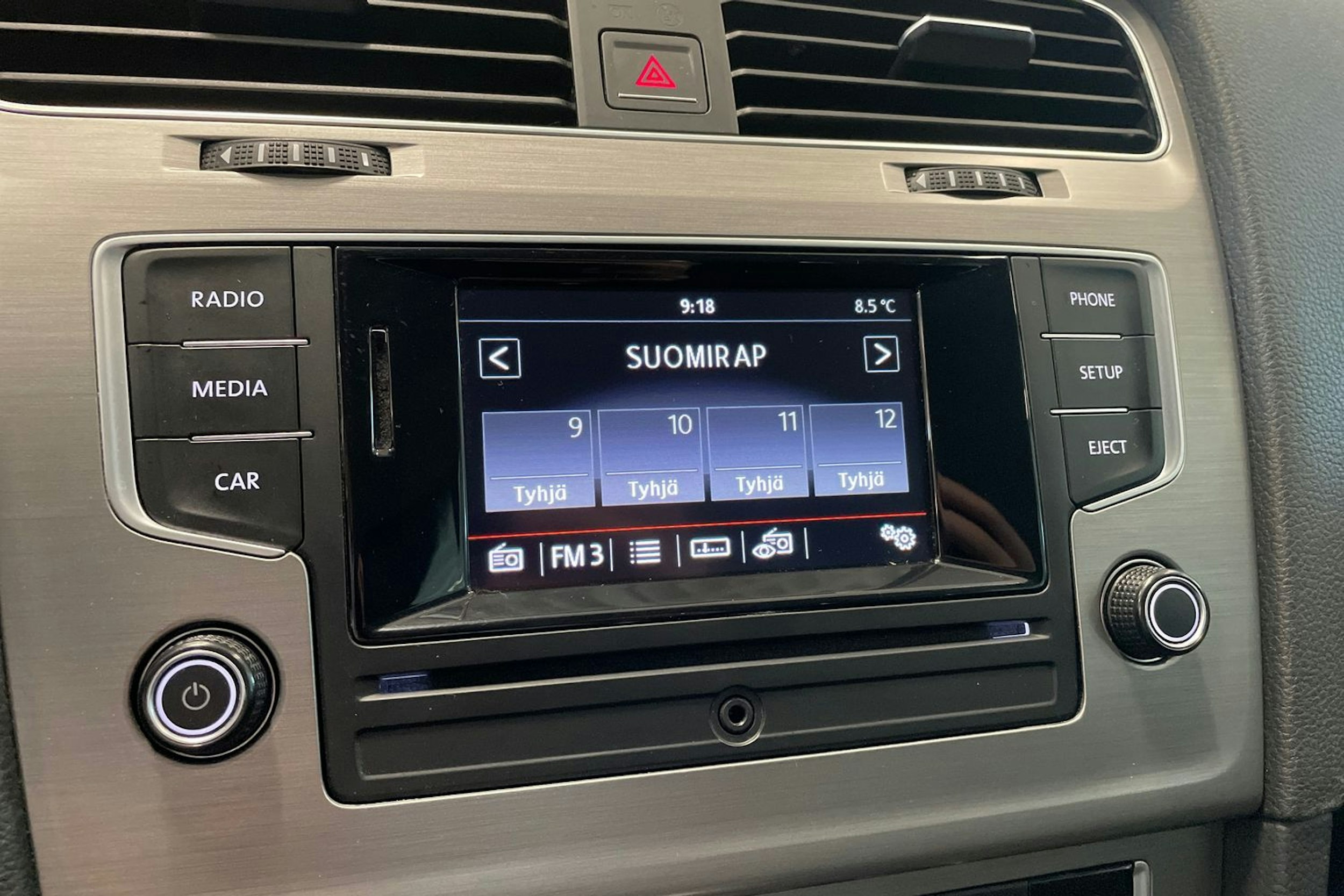 punainen Volkswagen Golf 2015 kuva 20.