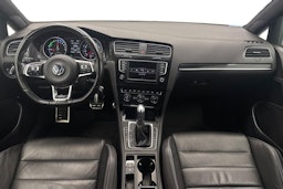 harmaa Volkswagen Golf 2015 kuva 9.