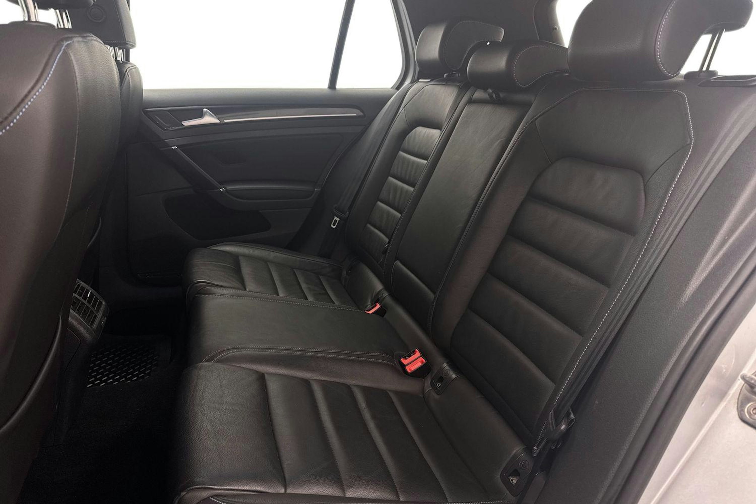 harmaa Volkswagen Golf 2015 kuva 10.