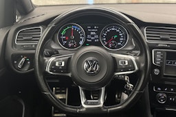harmaa Volkswagen Golf 2015 kuva 14.