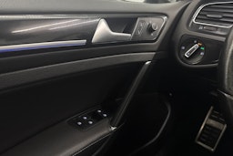 harmaa Volkswagen Golf 2015 kuva 18.