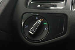 harmaa Volkswagen Golf 2015 kuva 19.