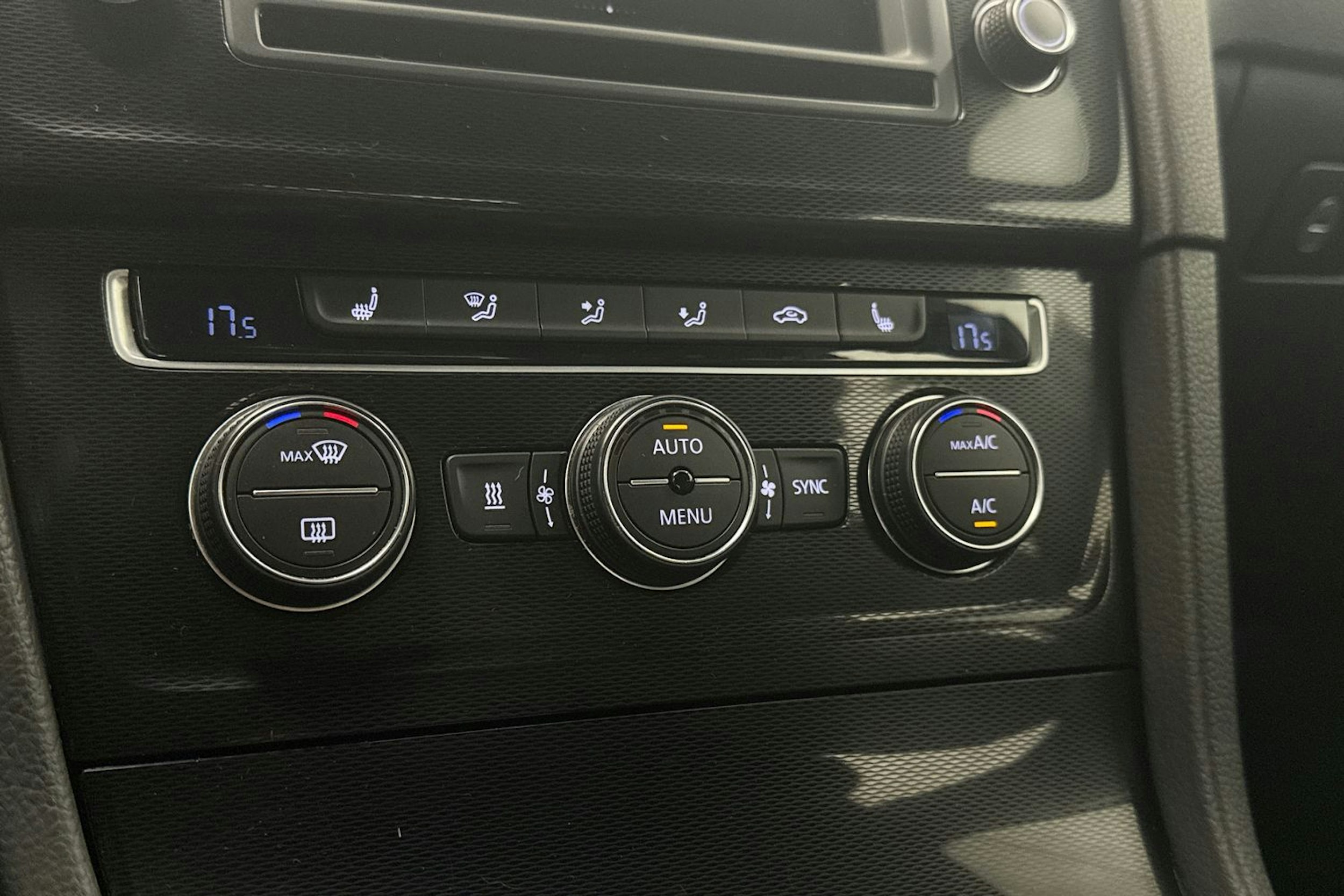 harmaa Volkswagen Golf 2015 kuva 21.