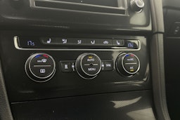 harmaa Volkswagen Golf 2015 kuva 21.