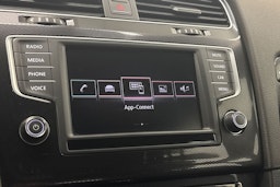 harmaa Volkswagen Golf 2015 kuva 22.