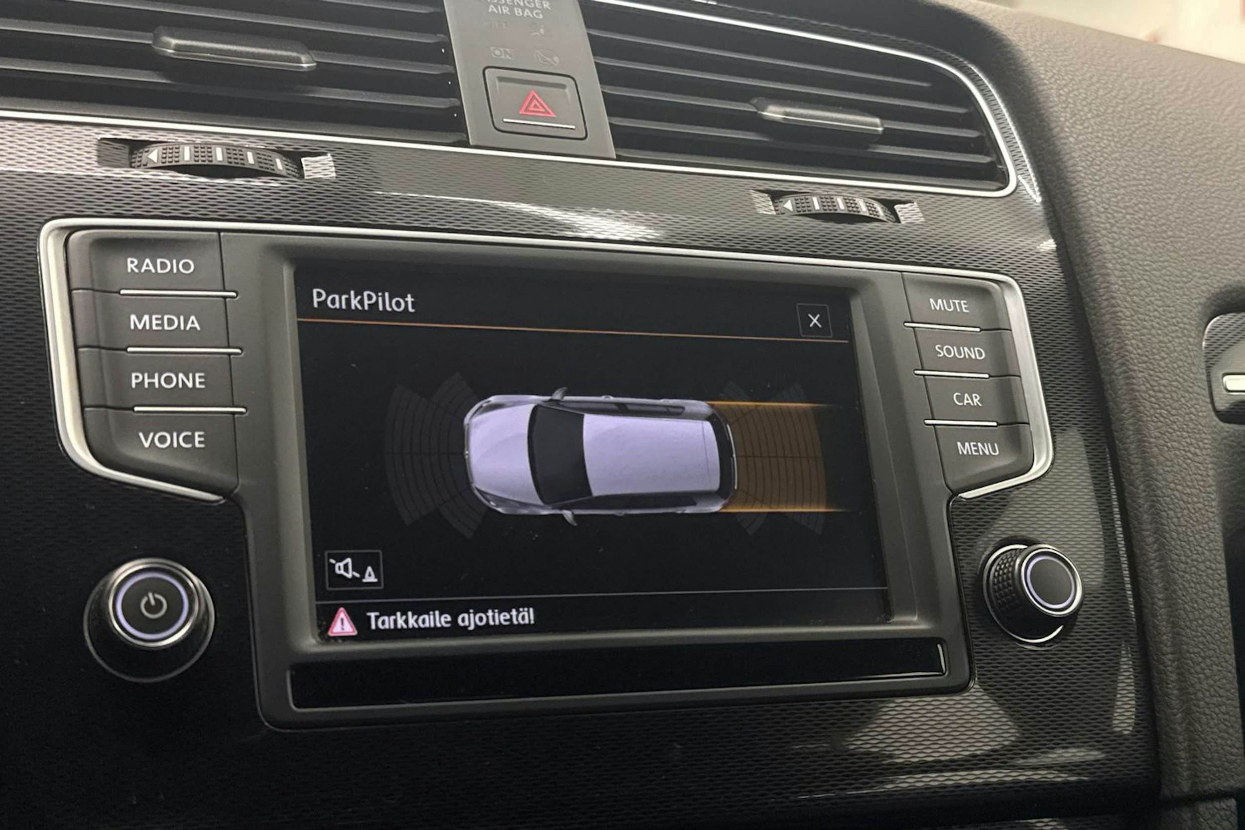 harmaa Volkswagen Golf 2015 kuva 30.