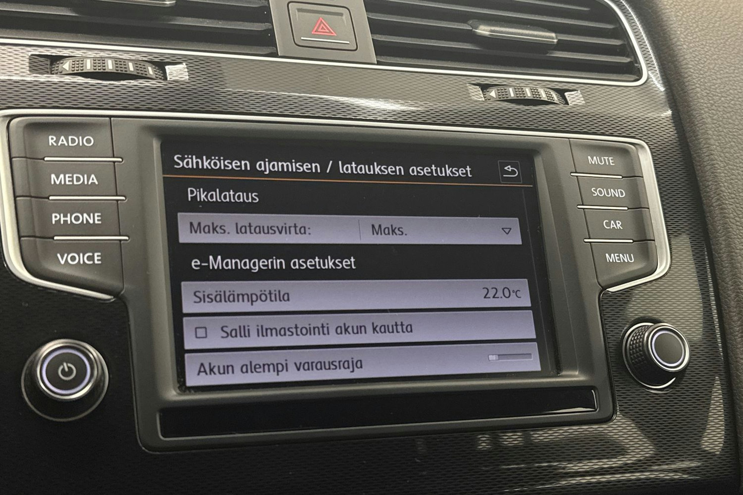 harmaa Volkswagen Golf 2015 kuva 31.
