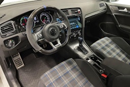valkoinen Volkswagen Golf 2015 kuva 7.