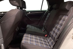 valkoinen Volkswagen Golf 2015 kuva 10.