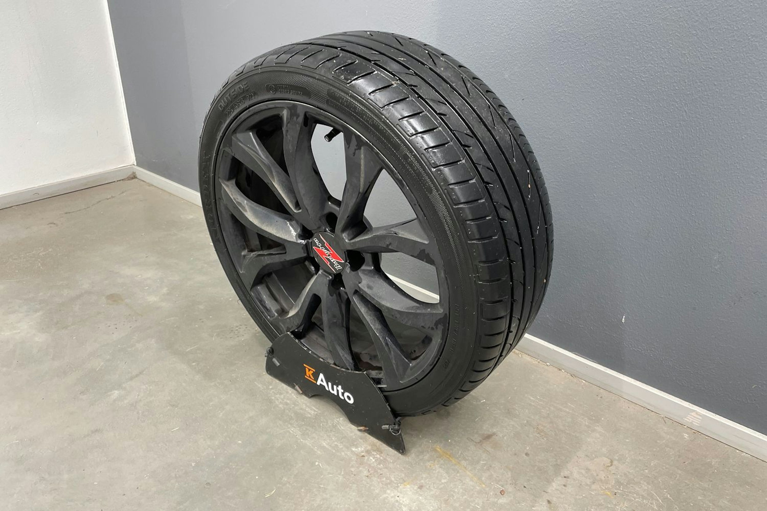 valkoinen Volkswagen Golf 2015 kuva 14.