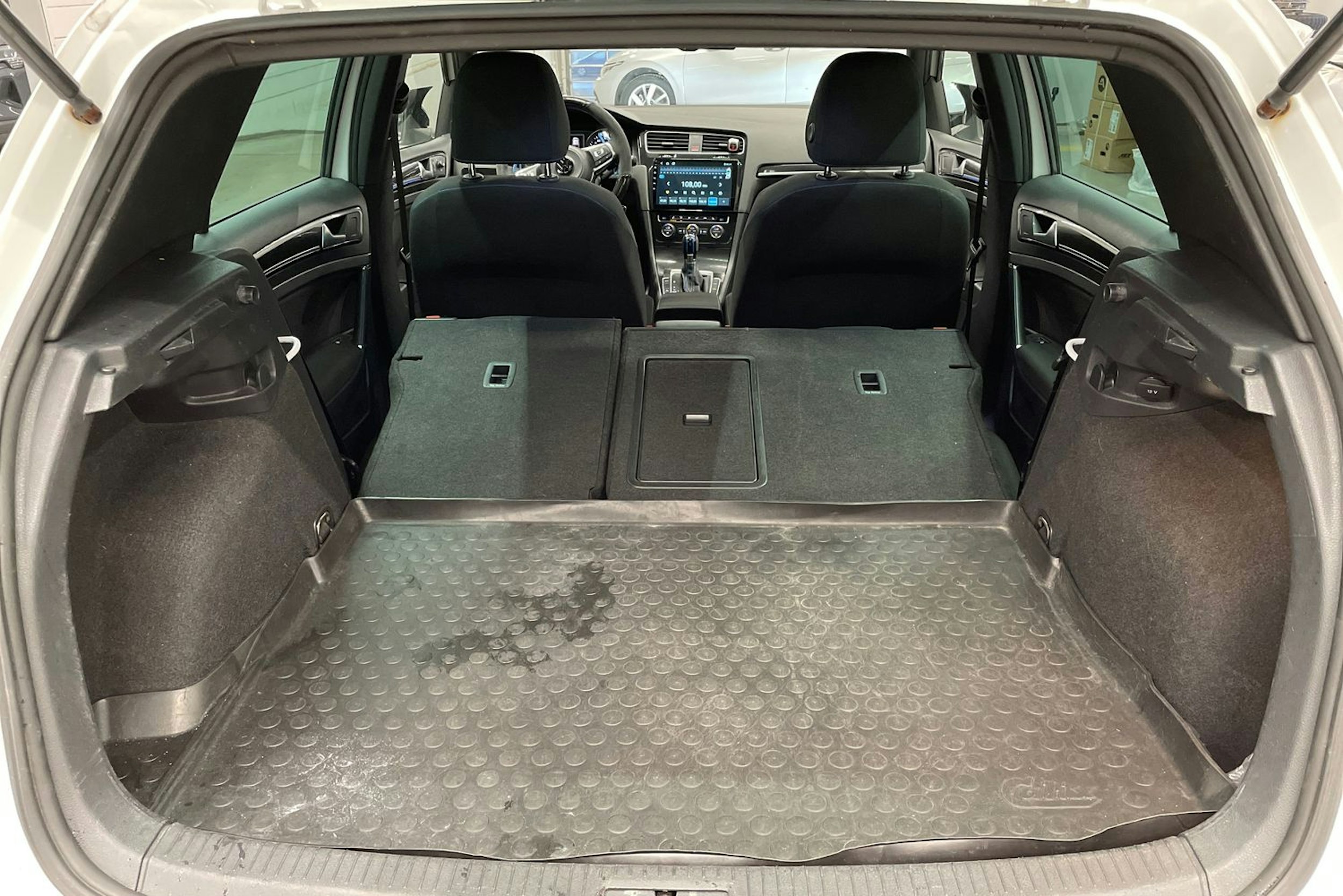 valkoinen Volkswagen Golf 2015 kuva 15.