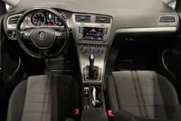 harmaa Volkswagen Golf 2015 kuva 7.