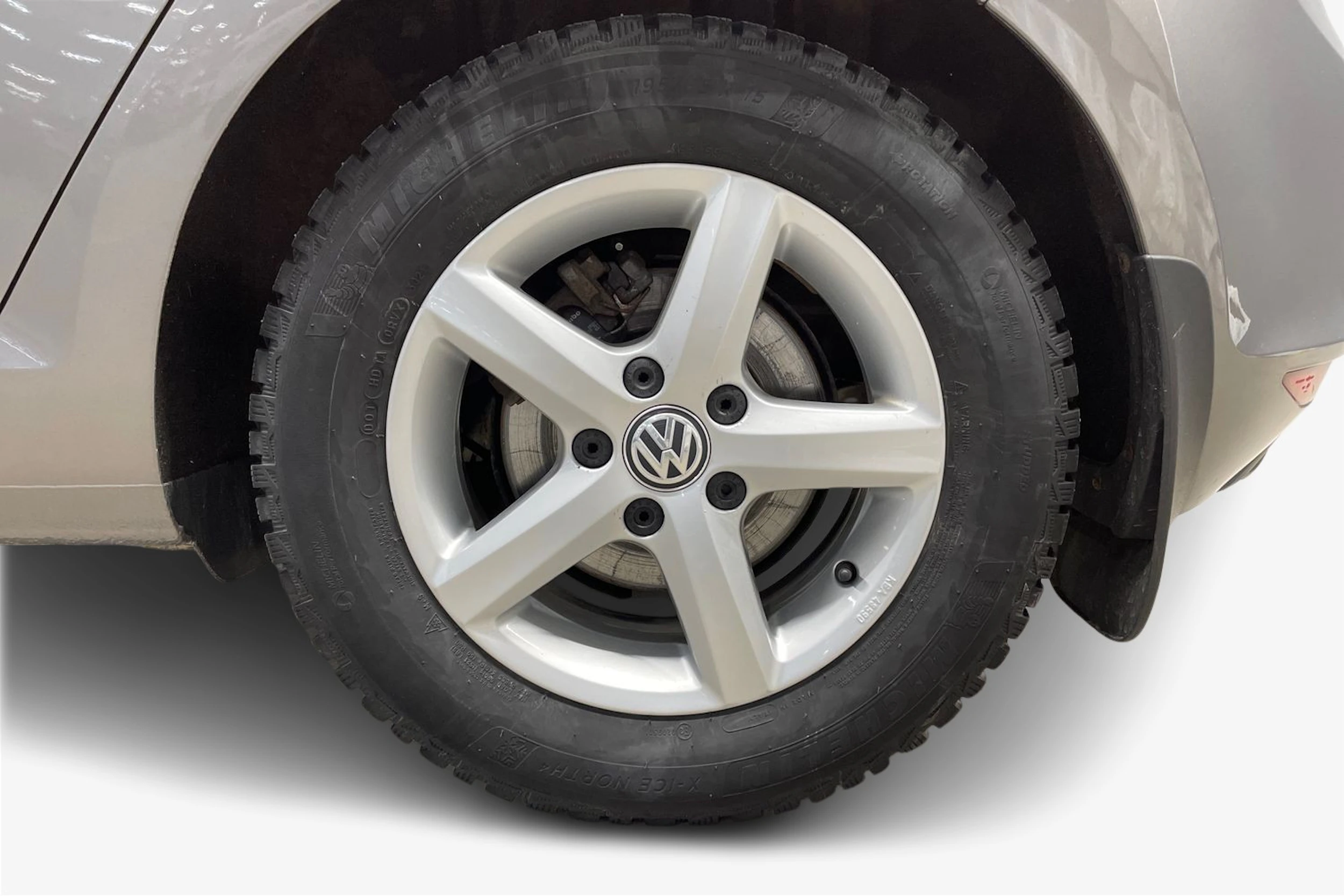 harmaa Volkswagen Golf 2015 kuva 9.