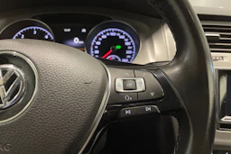 harmaa Volkswagen Golf 2015 kuva 19.